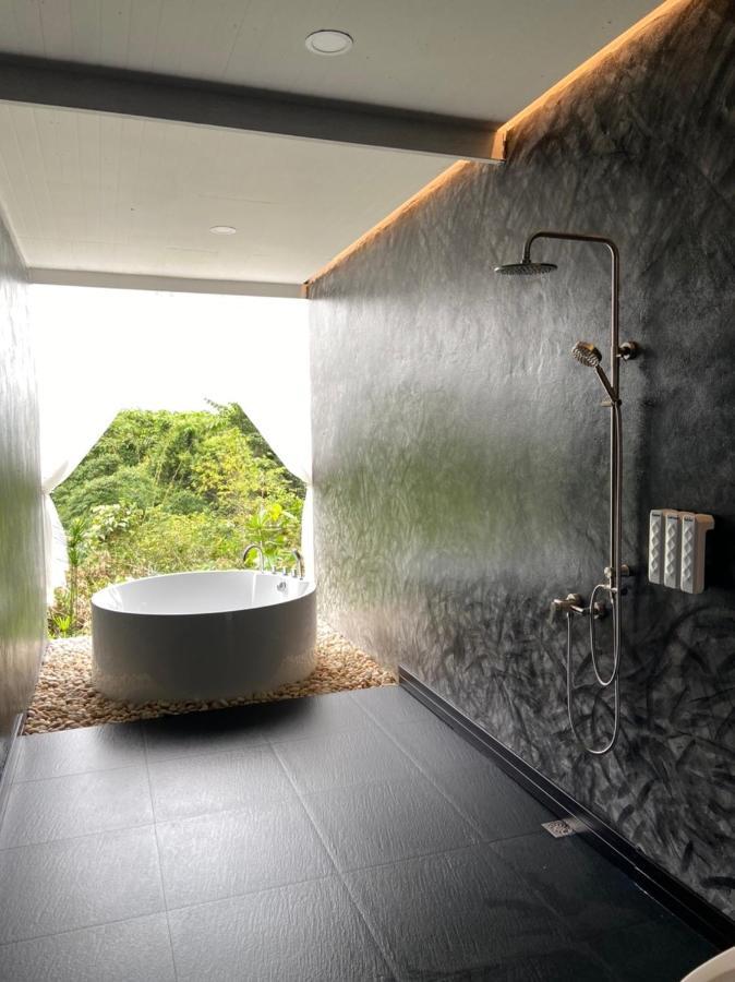 Hotel Tanoshi Glamping In Khao Sok Khao Sok National Park Exterior foto